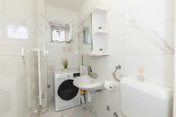 Family Villa with Private Pool in Cista Provo