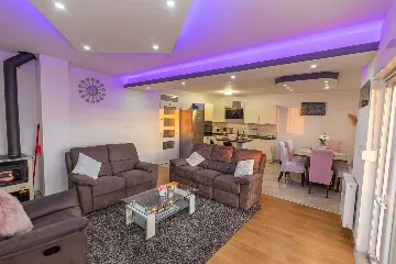 Family Villa with Private Pool in Cista Provo