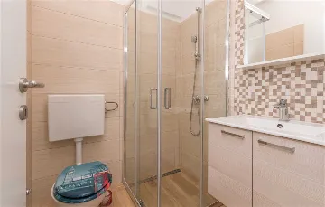 Turanj Apartment 20 Meters to the Sea