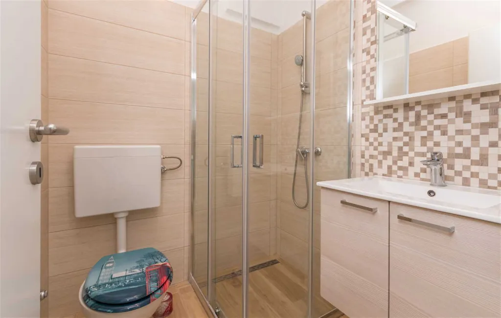 Turanj Apartment 20 Meters to the Sea
