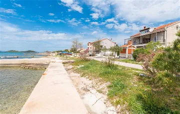Turanj Apartment 20 Meters to the Sea