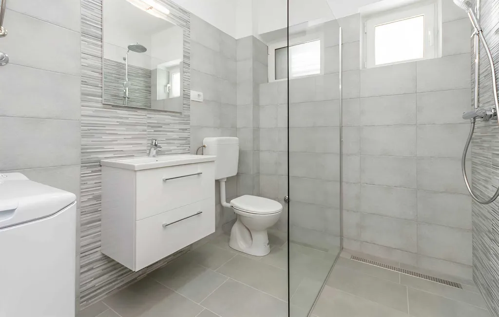Turanj 1-Bedroom Apartment, 20 m from the Sea