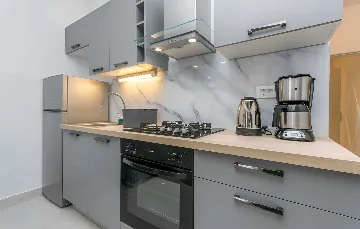 Turanj 1-Bedroom Apartment, 20 m from the Sea