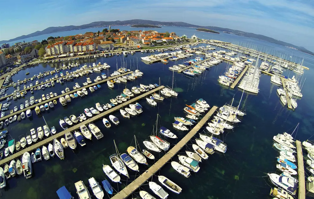 Turanj 1-Bedroom Apartment, 20 m from the Sea