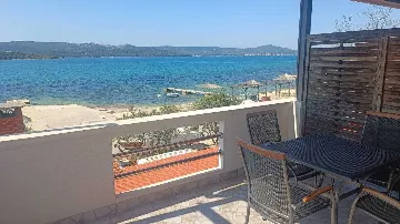 Turanj 1-Bedroom Apartment, 20 m from the Sea