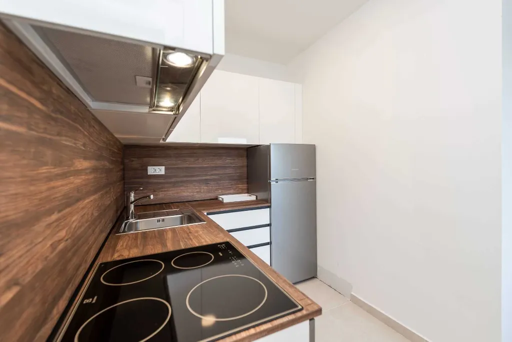 Bibinje Studio Apartment with Balcony for 2