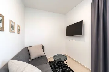 Bibinje Studio Apartment with Balcony for 2