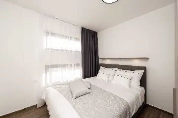 Apartment for Up to 5 Guests with Beach View in Bibinje