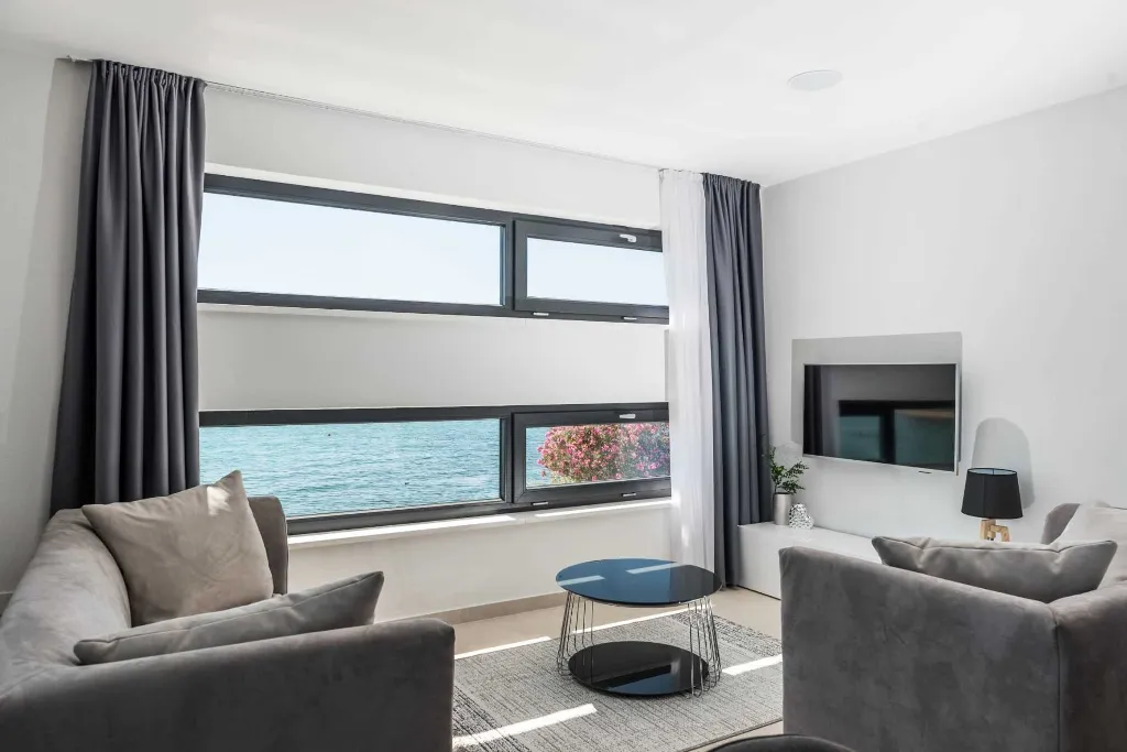 Apartment for Up to 5 Guests with Beach View in Bibinje