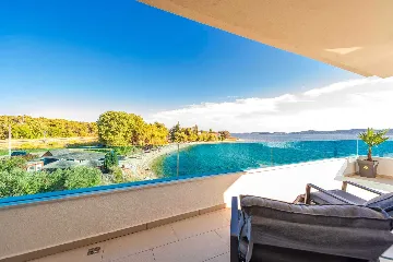 Bibinje Penthouse Apartment for 7 Guests