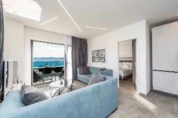 Bibinje Penthouse Apartment for 7 Guests