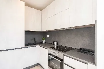 Bibinje Penthouse Apartment for 7 Guests