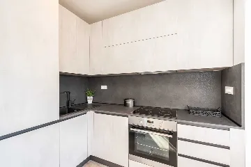 Bibinje Penthouse Apartment for 7 Guests