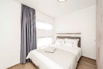 Bibinje Penthouse Apartment for 7 Guests