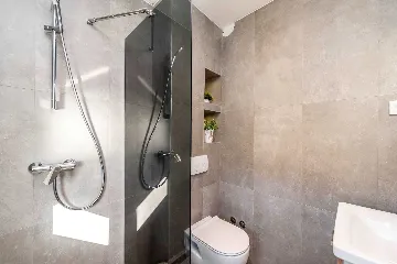 Bibinje Penthouse Apartment for 7 Guests