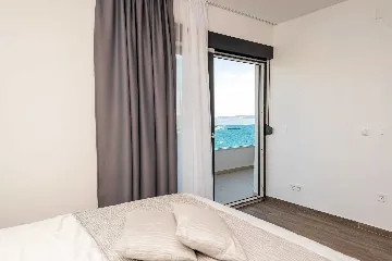 Bibinje Penthouse Apartment for 7 Guests