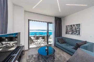 Bibinje Penthouse Apartment for 7 Guests