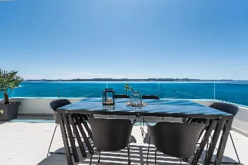 Bibinje Penthouse Apartment for 7 Guests