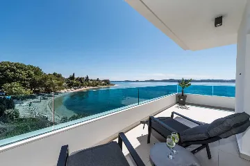 Bibinje Penthouse Apartment for 7 Guests