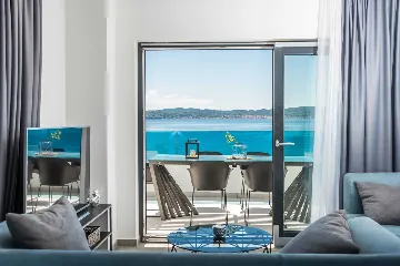 Bibinje Penthouse Apartment for 7 Guests