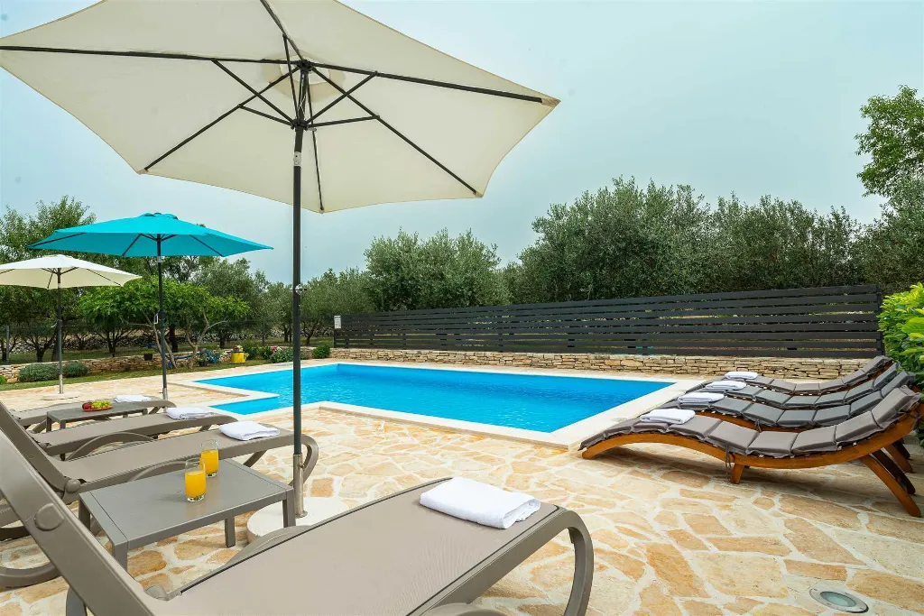 Čitluk 4-Bedroom Villa with Swimming Pool