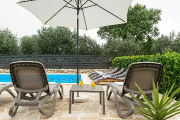 Čitluk 4-Bedroom Villa with Swimming Pool