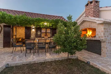 Čitluk 4-Bedroom Villa with Swimming Pool