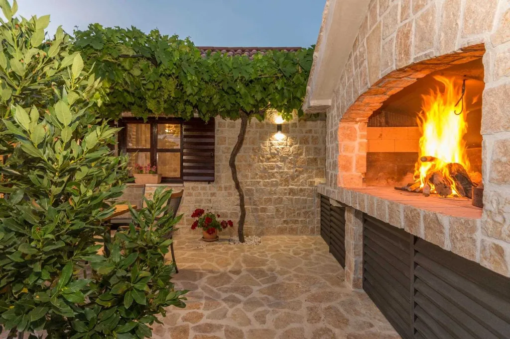 Čitluk 4-Bedroom Villa with Swimming Pool