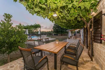 Čitluk 4-Bedroom Villa with Swimming Pool