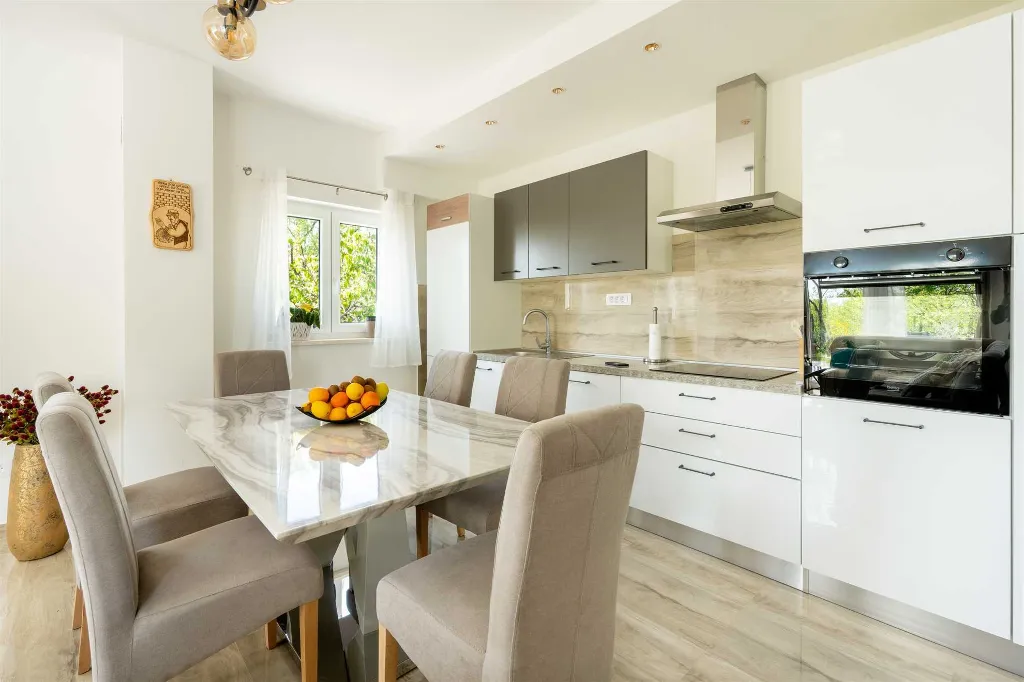 Modern Villa for 6 Guests in Lovreć with Outdoor Pool