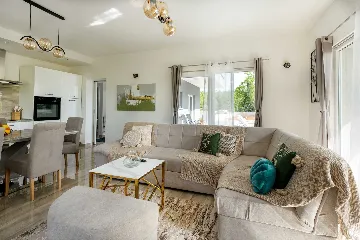 Modern Villa for 6 Guests in Lovreć with Outdoor Pool