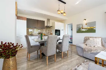 Modern Villa for 6 Guests in Lovreć with Outdoor Pool