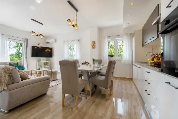 Modern Villa for 6 Guests in Lovreć with Outdoor Pool