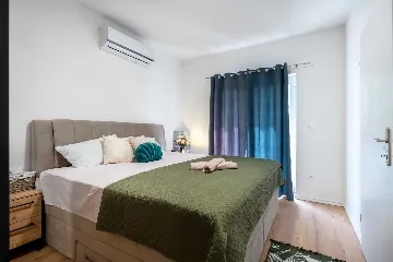 Modern Villa for 6 Guests in Lovreć with Outdoor Pool