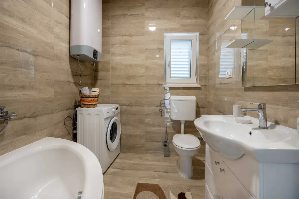 Modern Villa for 6 Guests in Lovreć with Outdoor Pool