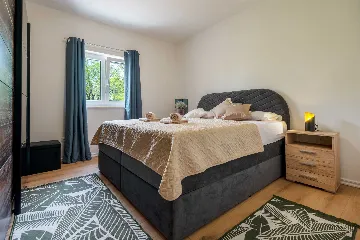 Modern Villa for 6 Guests in Lovreć with Outdoor Pool