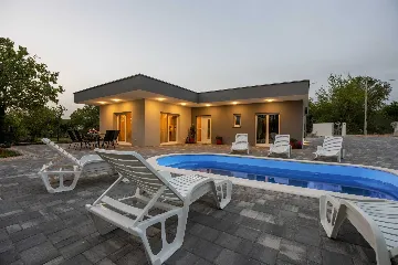 Modern Villa for 6 Guests in Lovreć with Outdoor Pool