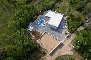 Modern Villa for 6 Guests in Lovreć with Outdoor Pool