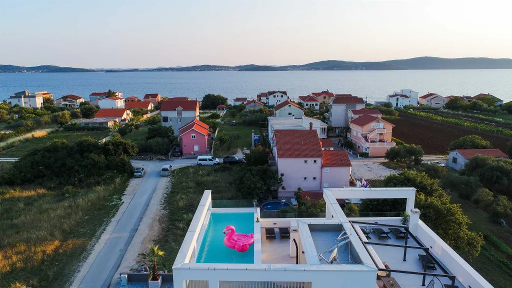 Bibinje Apartment for 4 Guests with Heated Rooftop Pool