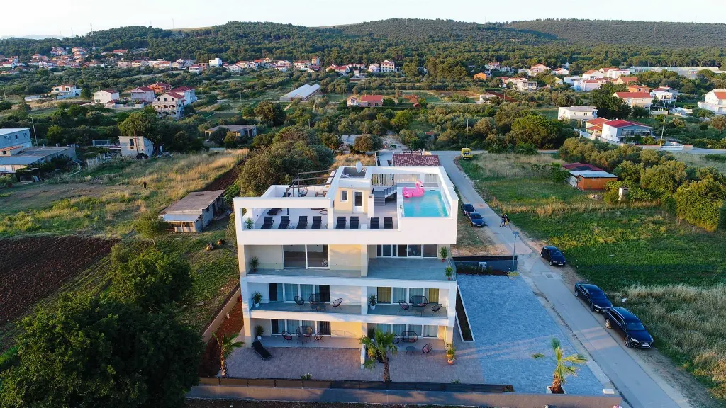 Bibinje Apartment for 4 Guests with Heated Rooftop Pool