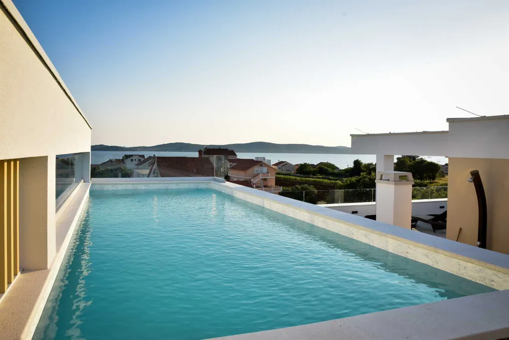 Bibinje Apartment for 4 Guests with Heated Rooftop Pool