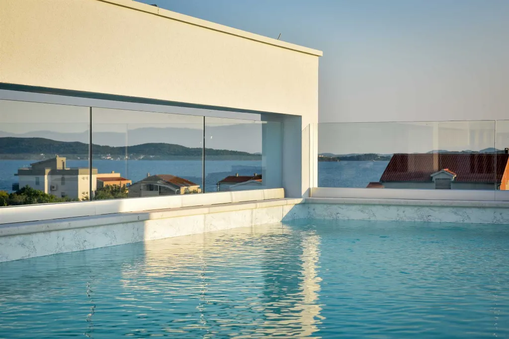 Bibinje Apartment for 4 Guests with Heated Rooftop Pool