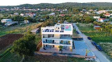 Heated Rooftop Pool Apartment for 4 Guests in Bibinje