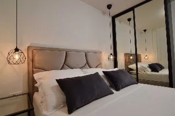 Heated Rooftop Pool Apartment for 4 Guests in Bibinje