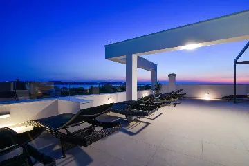 Bibinje 2-Bedroom Apartment with Heated Rooftop Pool