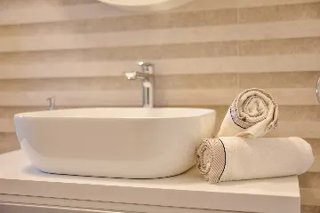 Bibinje 2-Bedroom Apartment with Heated Rooftop Pool