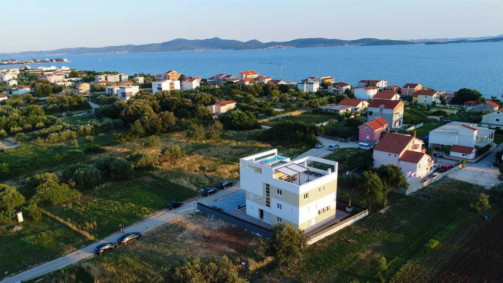 Bibinje 2-Bedroom Apartment with Heated Rooftop Pool