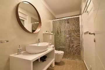 Bibinje 2-Bedroom Apartment with Heated Rooftop Pool