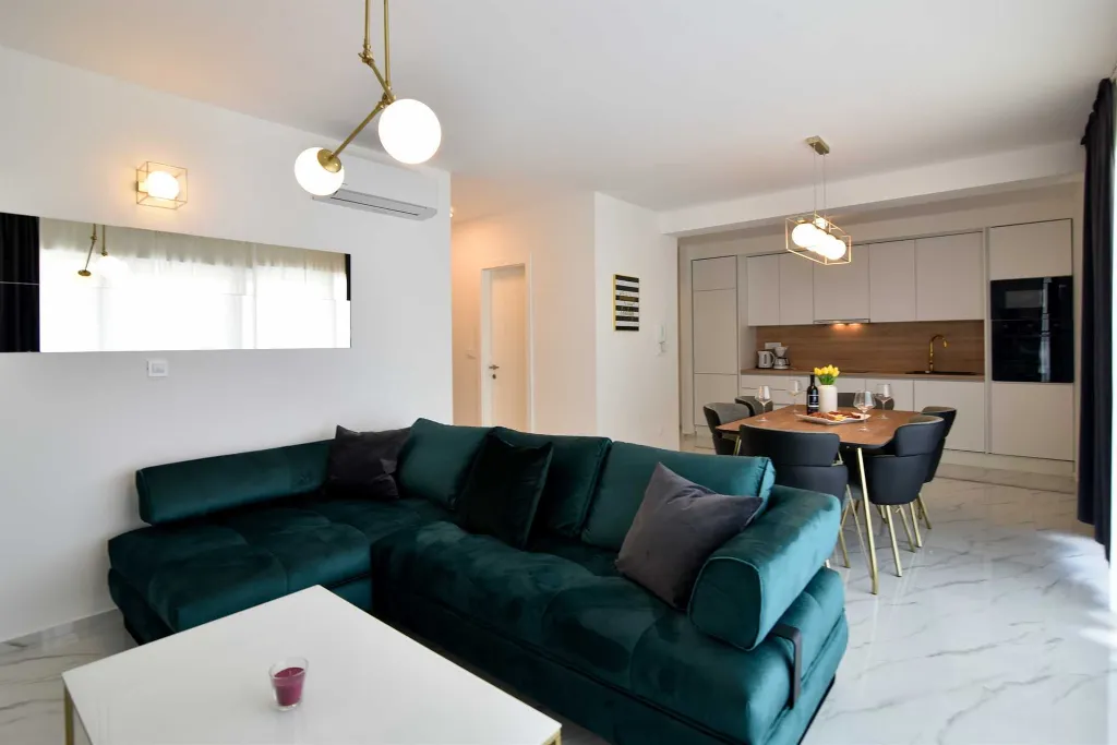 Bibinje 2-Bedroom Apartment with Heated Rooftop Pool