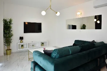 Bibinje 2-Bedroom Apartment with Heated Rooftop Pool